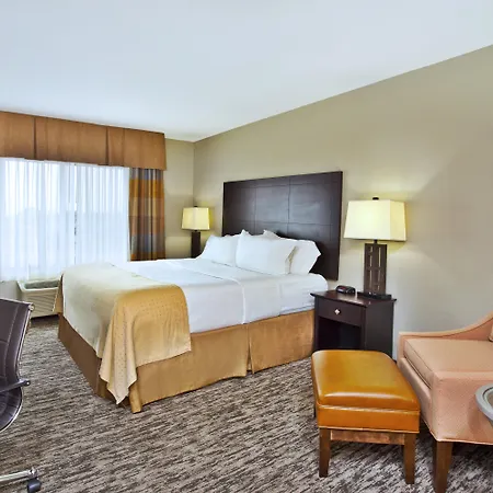 Holiday Inn & Suites Green Bay Stadium By Ihg-2