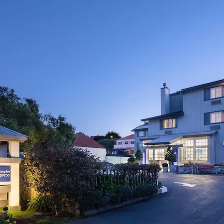 Holiday Inn Express Monterey - Cannery Row By Ihg-2