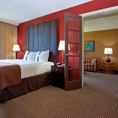 Best Western Plus Strongsville Cleveland-2