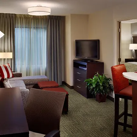Staybridge Suites Dearborn By Ihg-2