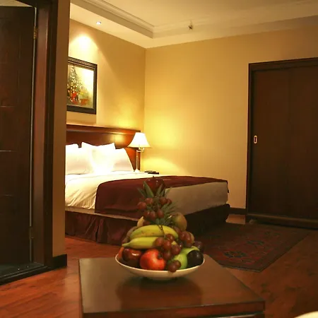 Trianon Royal Hotel-2