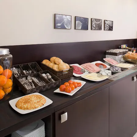 Holiday Inn Express Pamplona By Ihg-3