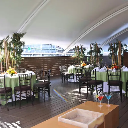 Stadia Suites Mexico City Santa Fe-3