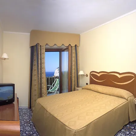 Hotel Albatros-3