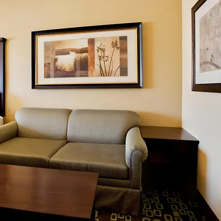 Holiday Inn Express & Suites Woodland Hills By Ihg-3