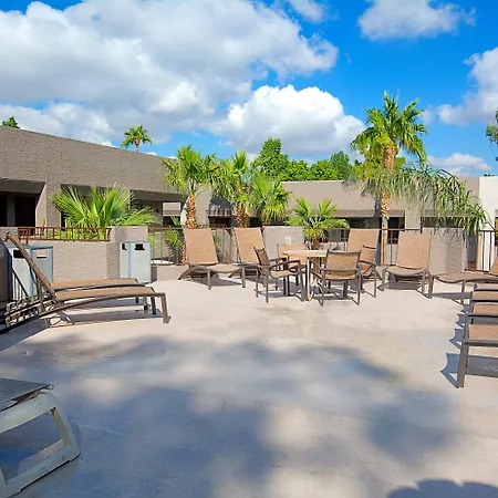 Hotel Tempe/Phoenix Airport Innsuites Hotel & Suites-3