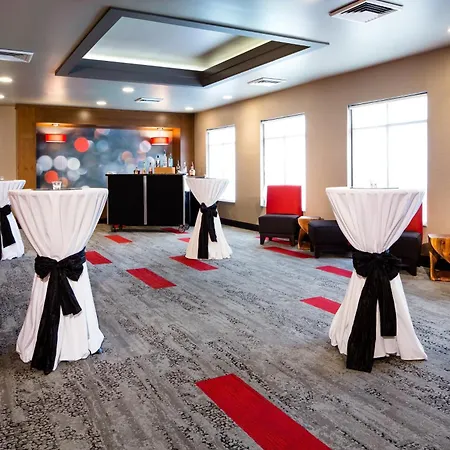 Holiday Inn Milwaukee Riverfront By Ihg-2