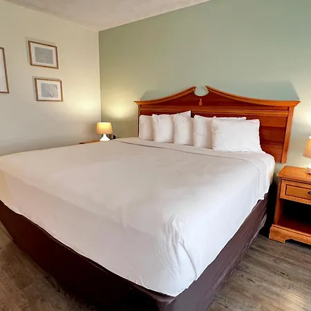 Atlantic Beach Hotel Newport-3