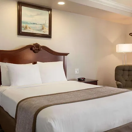 Days Inn By Wyndham Eureka Ca-3