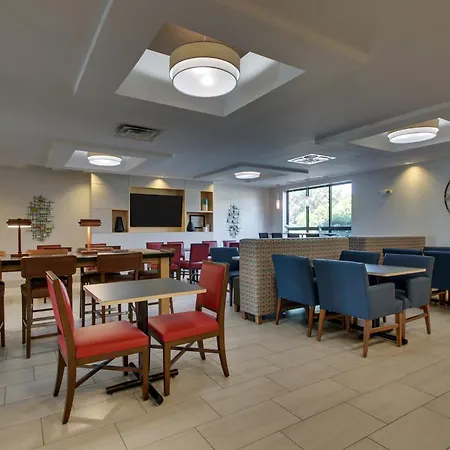 Holiday Inn Express Hotel & Suites Morris By Ihg-2