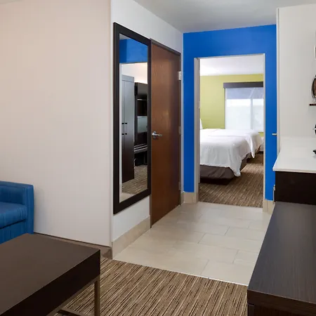 Holiday Inn Express & Suites Pueblo By Ihg-3