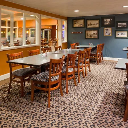 Holiday Inn Detroit Lakes - Lakefront By Ihg-2