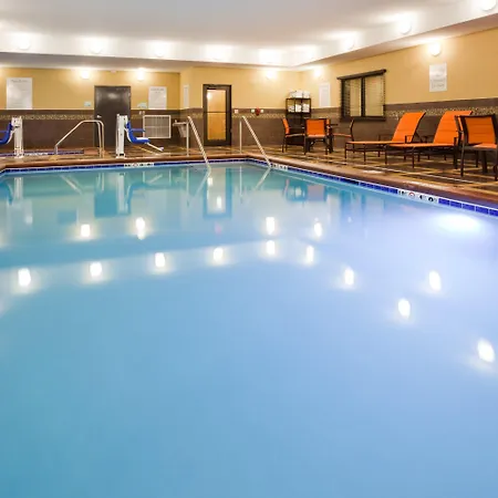 Holiday Inn Express & Suites Davenport, An Ihg Hotel-2