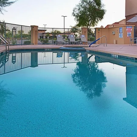 Holiday Inn & Suites Goodyear - West Phoenix Area By Ihg-2