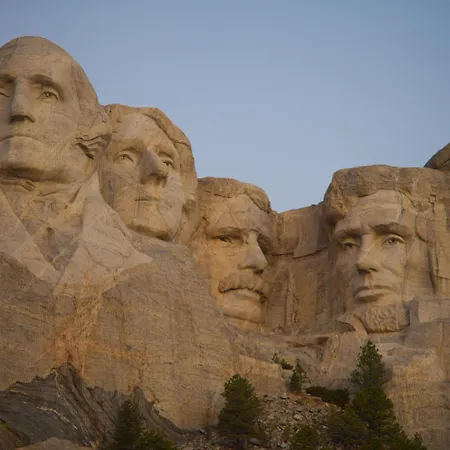 Comfort Inn & Suites Mt Rushmore-3