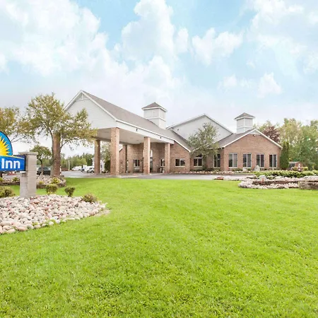 Days Inn By Wyndham Sault Ste Marie Mi-3