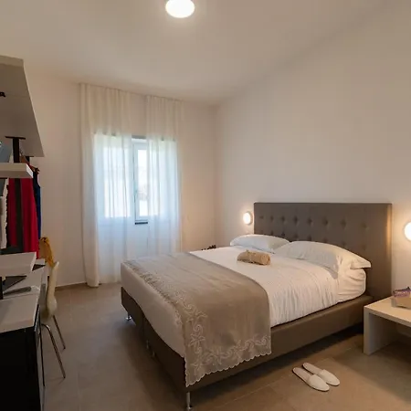 Callia Rooms Procida-3