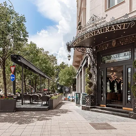 Hotel Balkan-3
