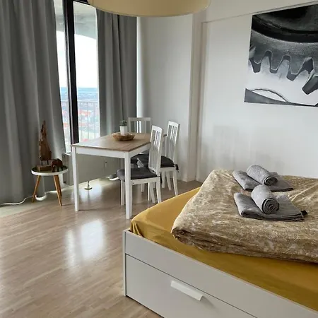 Cityapartment Im 33. Stock-2