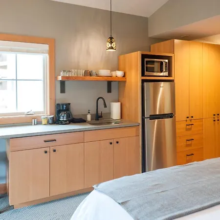 The Suites On Main-3
