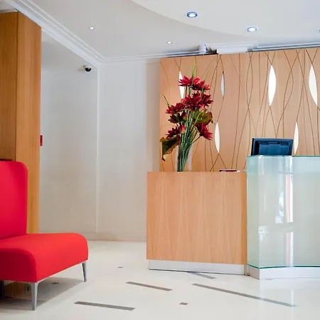 Westside Arc De Triomphe Hotel-2