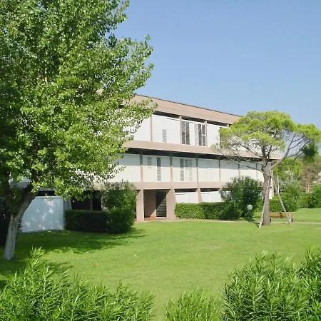 Apartment 4 Beds With Private Outdoor Area In Residence With Swimming-Pool In Marina Di Bibbona, Only 300 Meters From The Beach-3