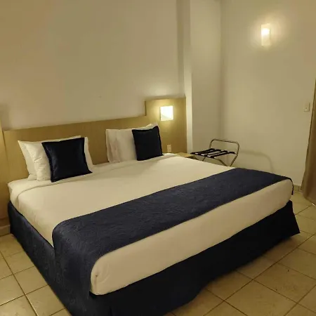 Summit Suites Hotel Santos-3