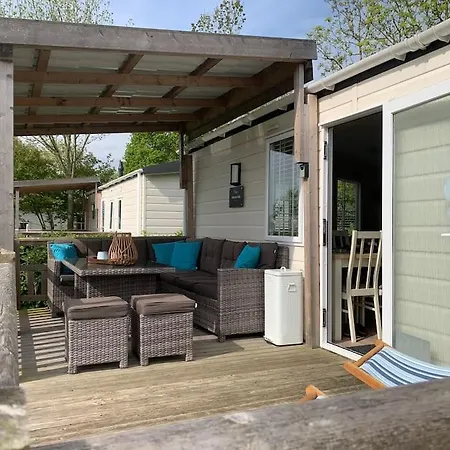 Luxe 4-Persoons Chalet Zon Zee Strand Renesse.-2