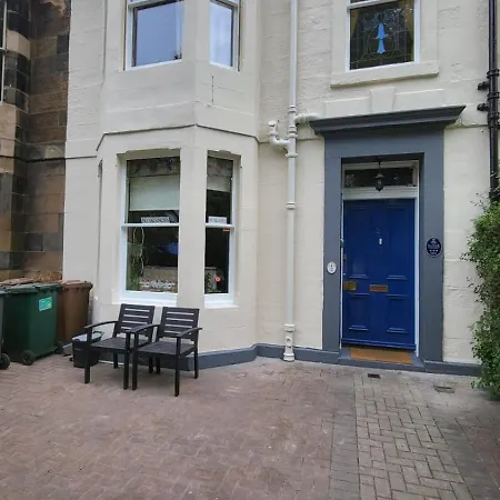 Mackenzie Guest house-3