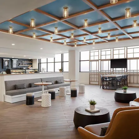 Delta Hotels By Marriott™ Virginia Beach Waterfront Suites-3