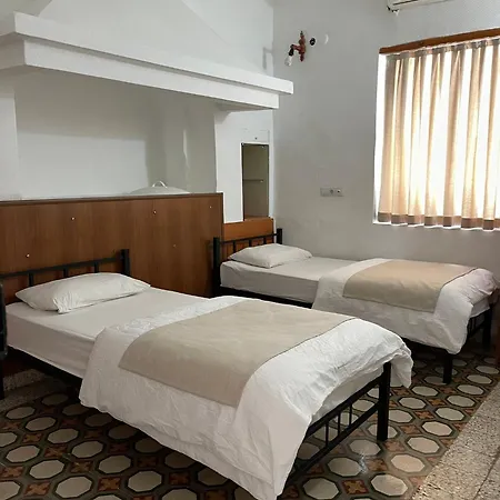 Held Hotel-3