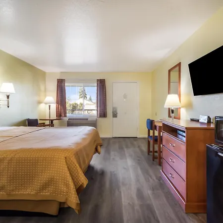 Americas Best Value Inn Santa Rosa-3