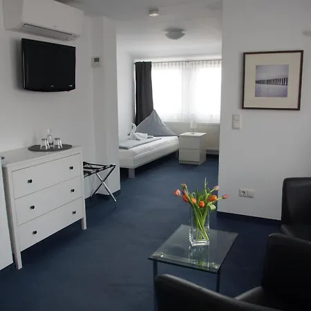 Leitner's Hotel Garni-3