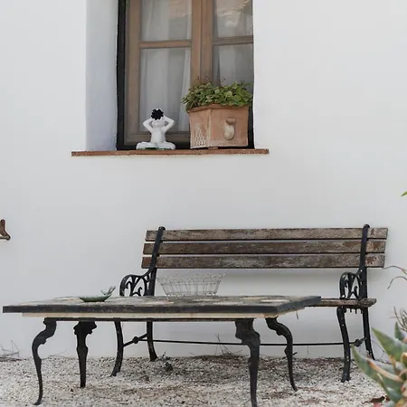 Boutique Hotel Rancho Los Lobos-2