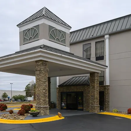 Quality Inn & Suites Lexington South-3