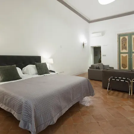 Santa Chiara Boutique Hotel-3
