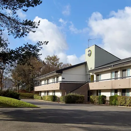B&B Hotel Saclay-3