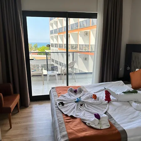 Side Golden Rock Hotel&Spa-2