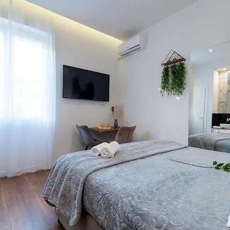 Antares Rooms Split-2