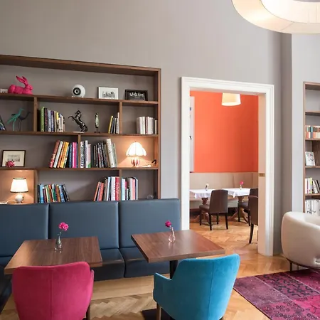 Small Luxury Hotel Altstadt Vienna-3