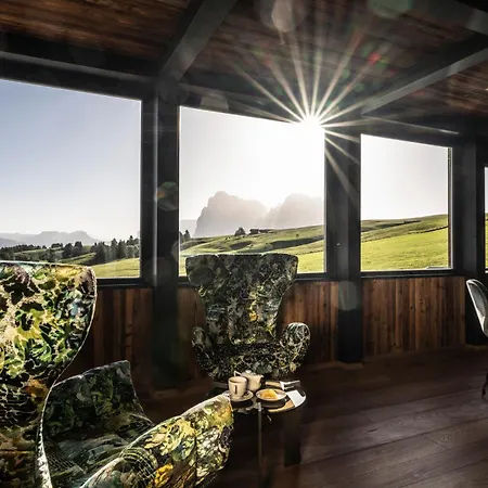 Hotel Santner Alpine Sport & Relax-2