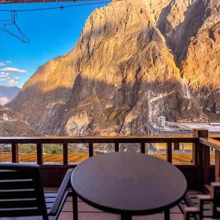 Tibet Guest House 虎跳峡卓玛客栈-3