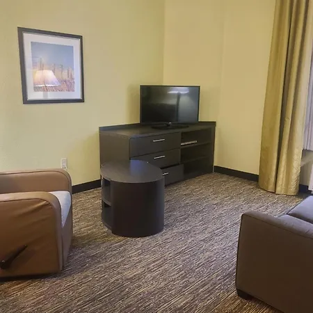 Candlewood Suites Bismarck-2