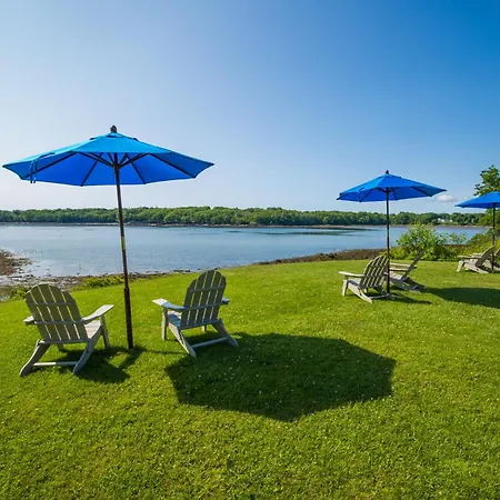 Strawberry Hill Seaside Inn-3
