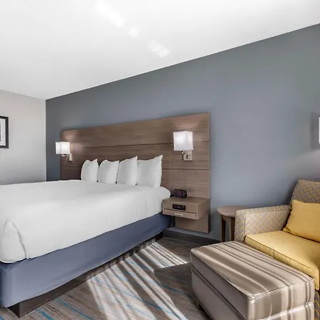 Best Western Plus Stephenville Inn-2