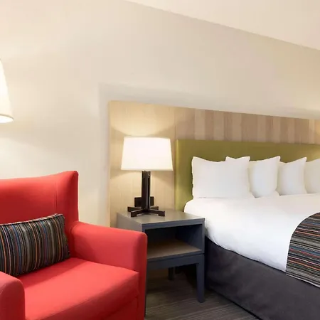 Country Inn & Suites By Radisson, Chippewa Falls, Wi-2