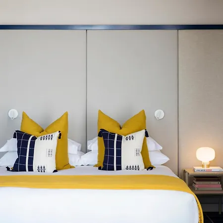 Home Suite Hotels Sea Point-3