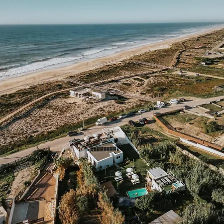 We Surf House-3