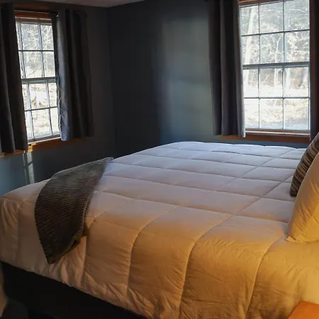 New England Inn & Lodge-2