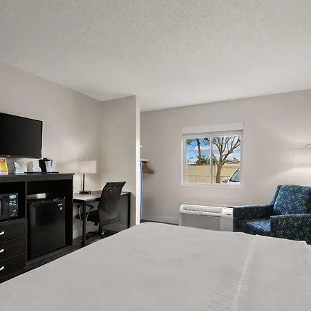 Quality Inn Sarasota I-75-3